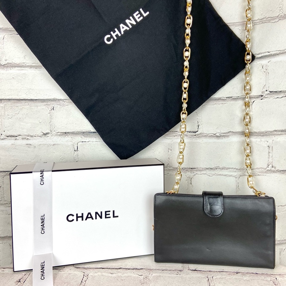 Chanel long wallet black leather crossbody custom with handmade bag charm - Picture 2 of 16